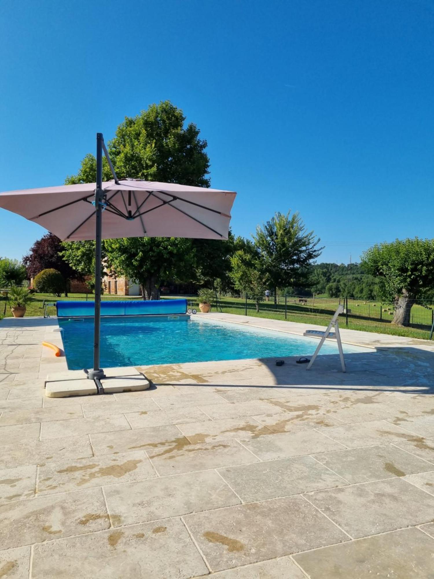 Domaine De Belcayre Bed & Breakfast Montauban Exterior photo