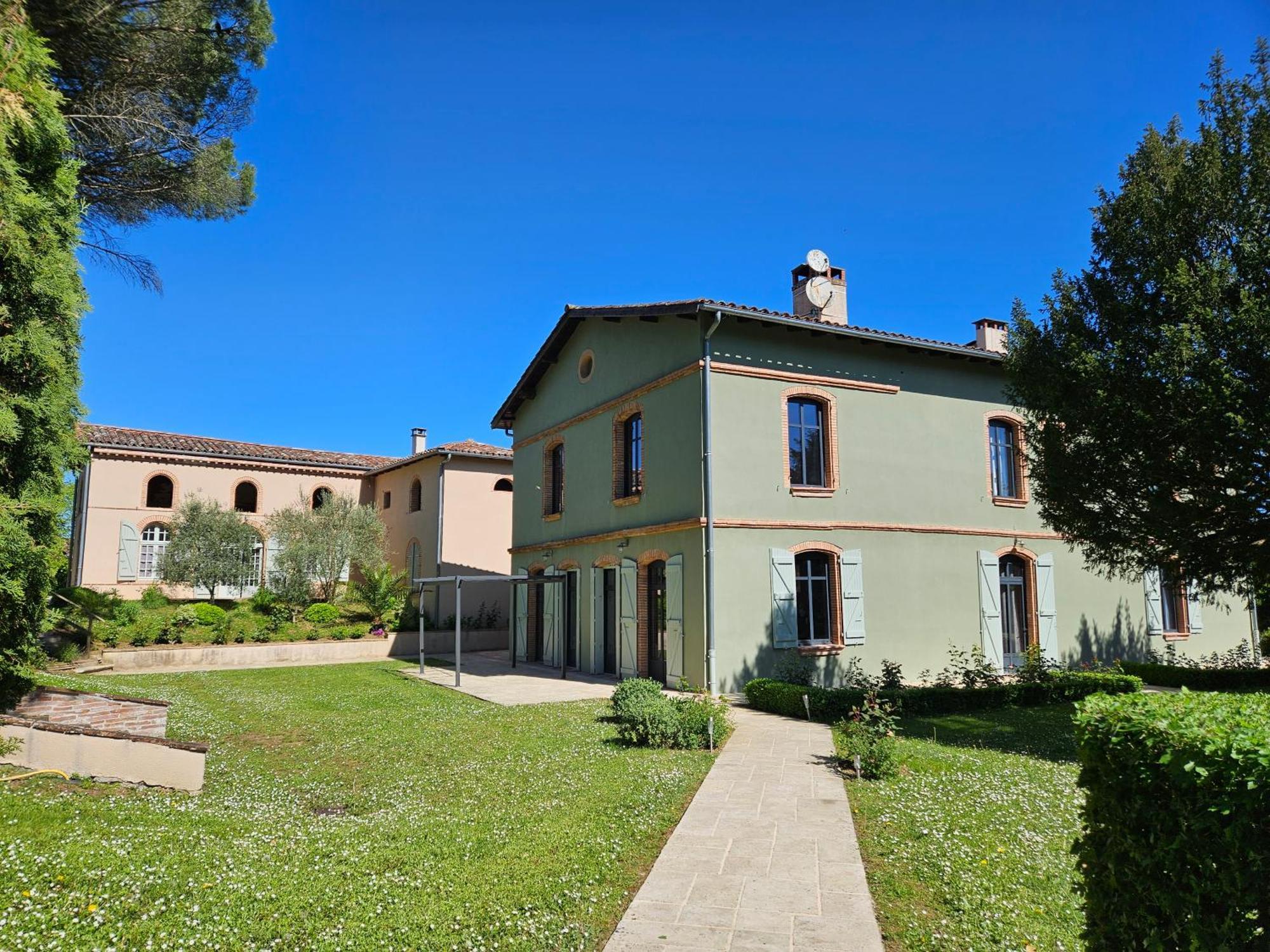 Domaine De Belcayre Bed & Breakfast Montauban Exterior photo