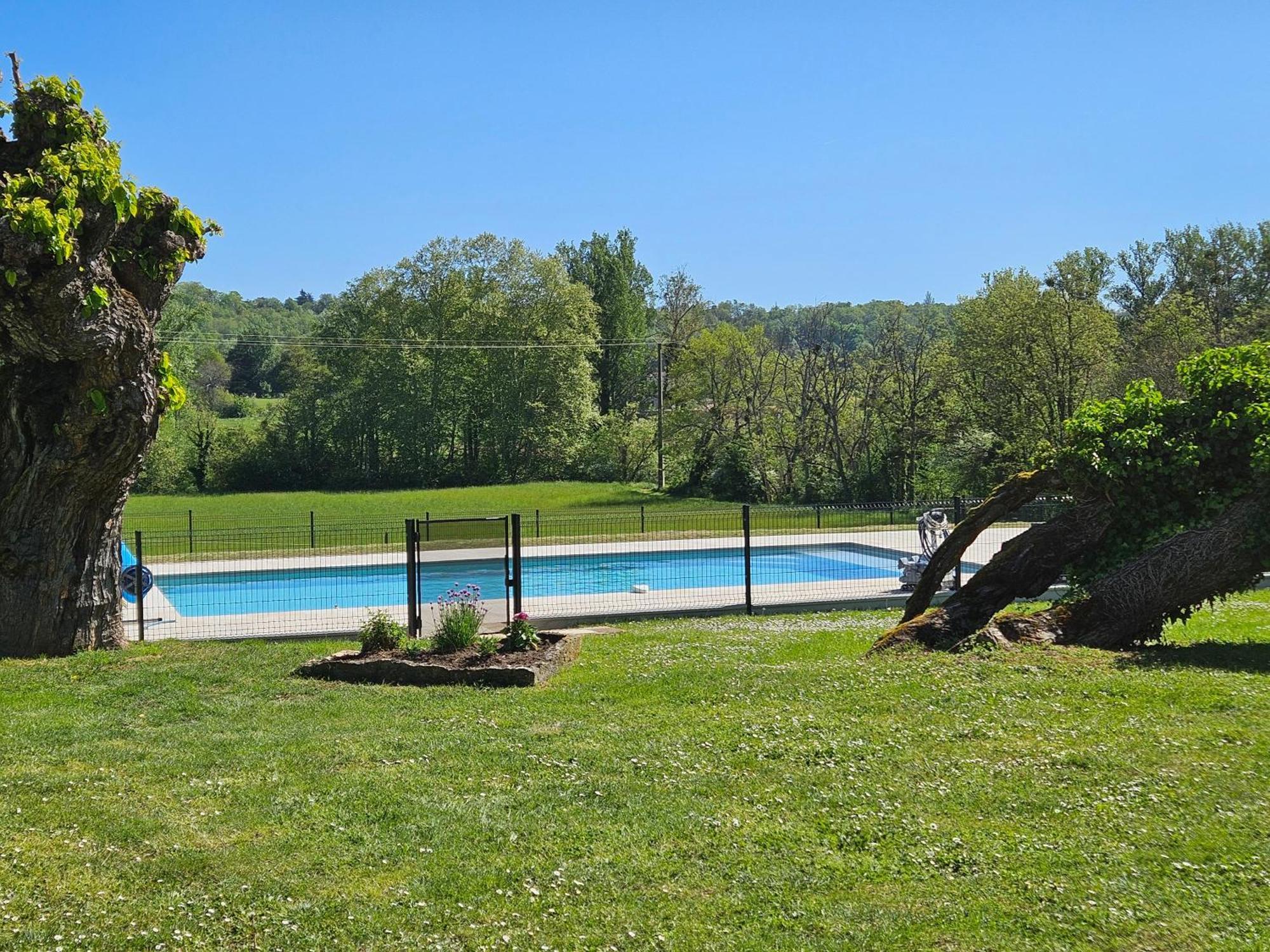 Domaine De Belcayre Bed & Breakfast Montauban Exterior photo